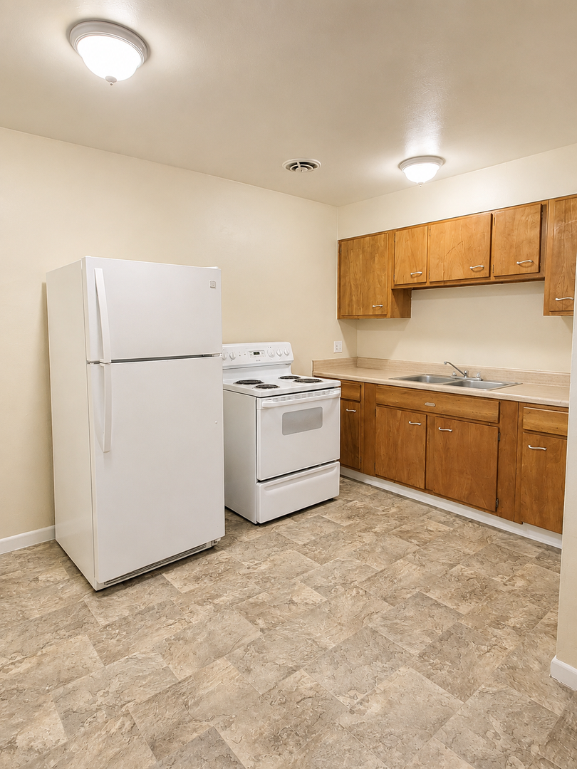 Littleton Apartment: 258 W Powers Ave