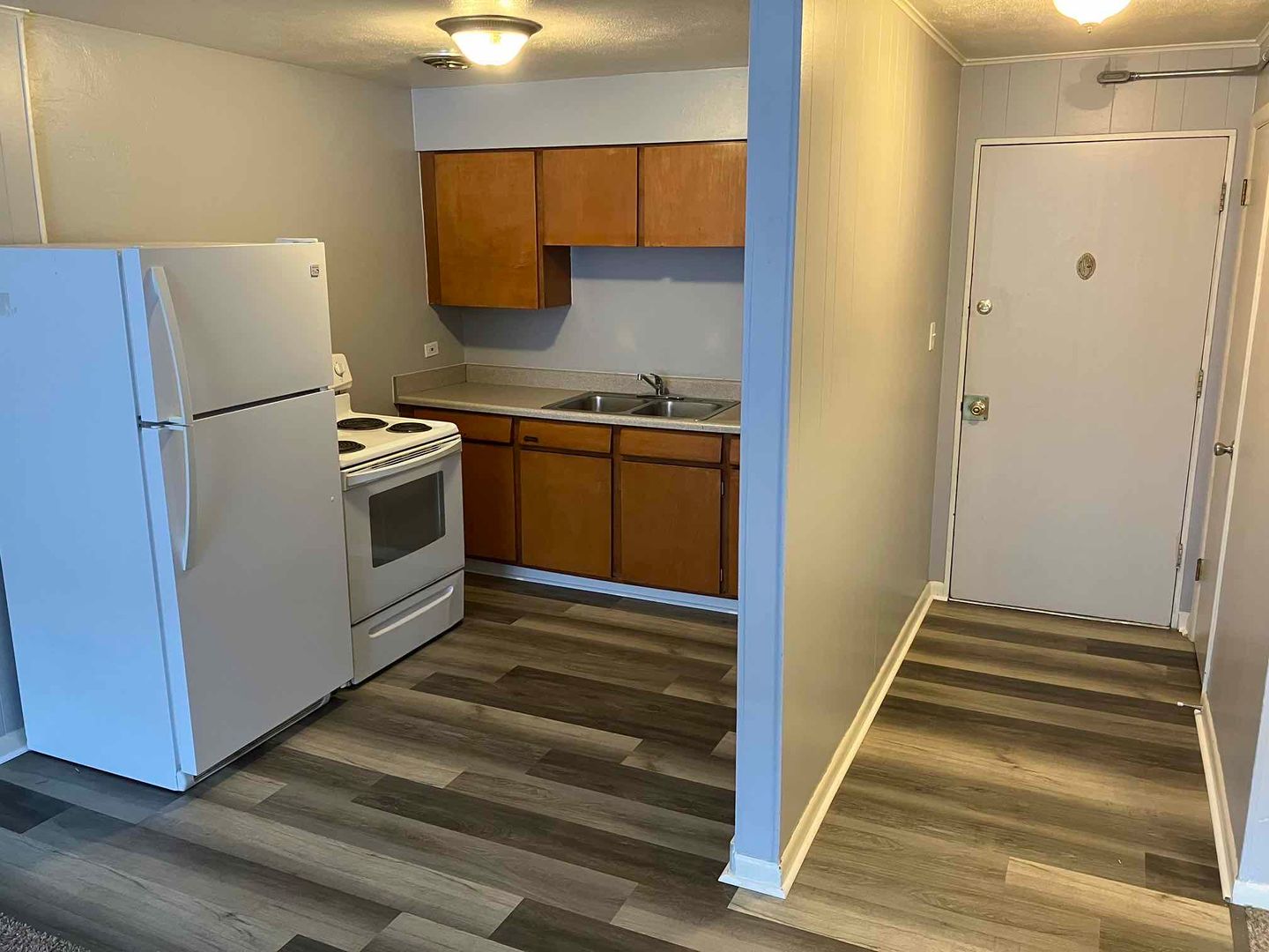Littleton Apartment: 368 W Powers Ave