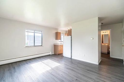 Miller Court Apartments - Security Deposit As Low As $0! – photo 1