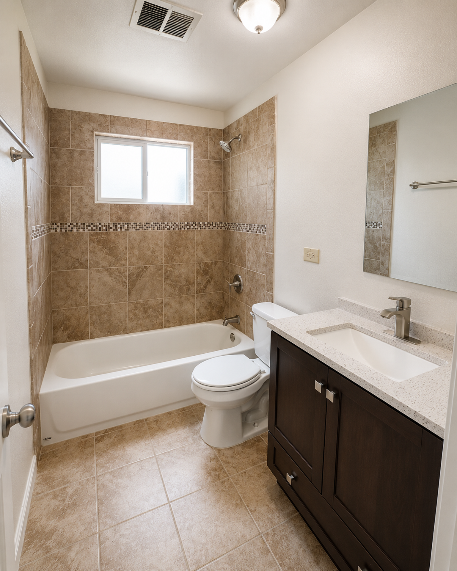 Lakewood Apartment: 730 Moore St