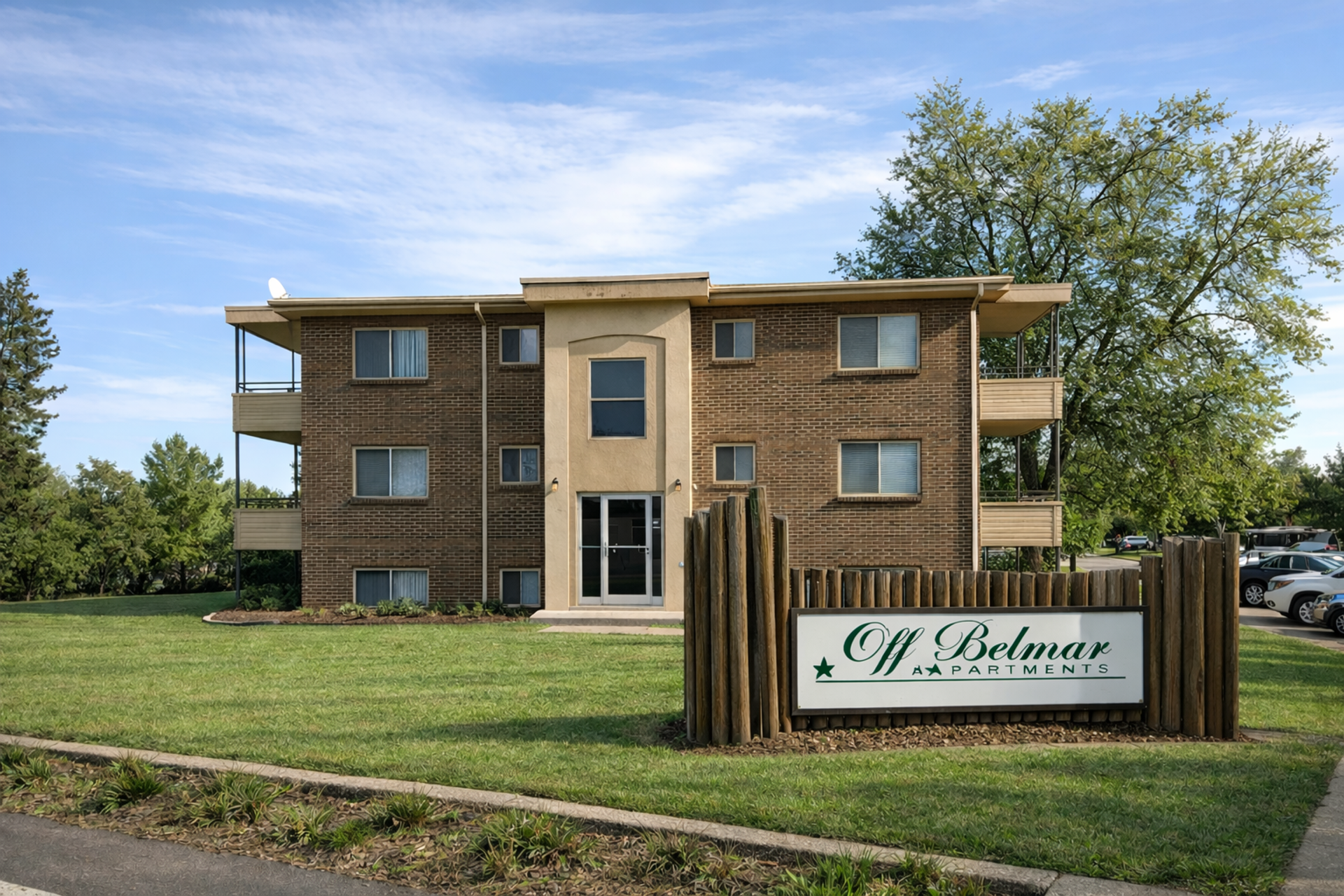 Lakewood Apartment: 550 Webster St