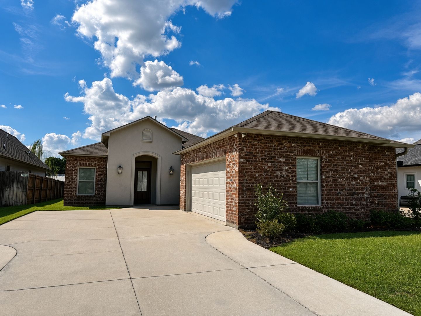 Denham Springs House: 30093 Sanctuary Blvd