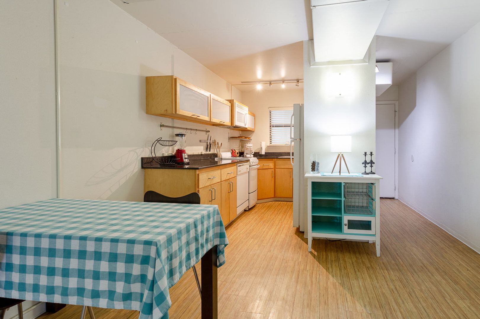 Baton Rouge Apartment: 1855 Brightside Dr.