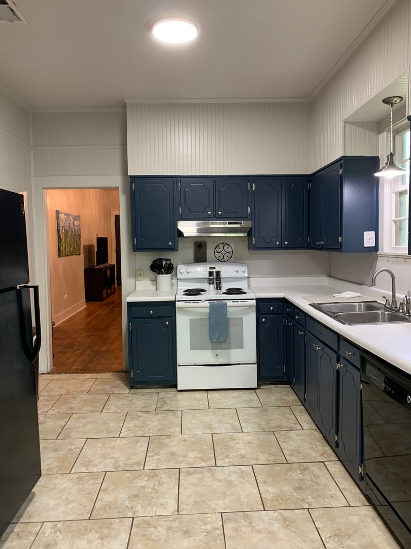 Baton Rouge House: 5045 Garig Ave