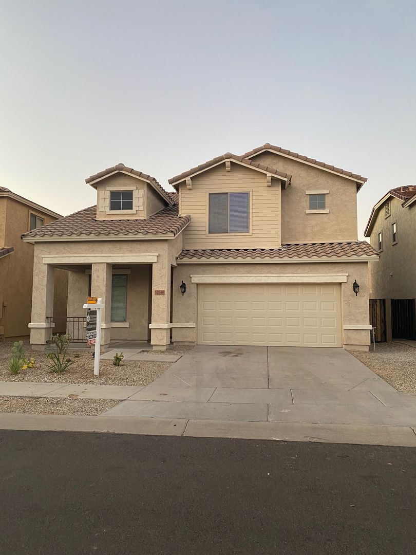Surprise House: 17648 W Lisbon Lane