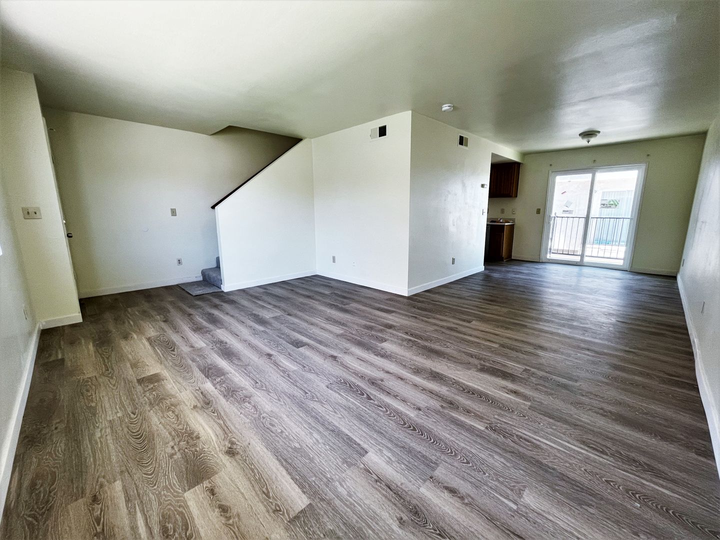 Bakersfield Apartment: 2667 Sunny Lane