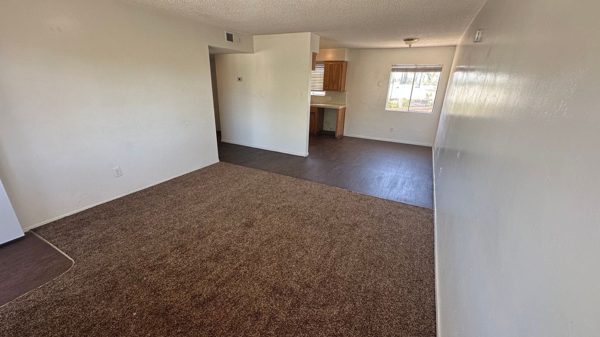 Bakersfield Apartment: 4501 Columbus St