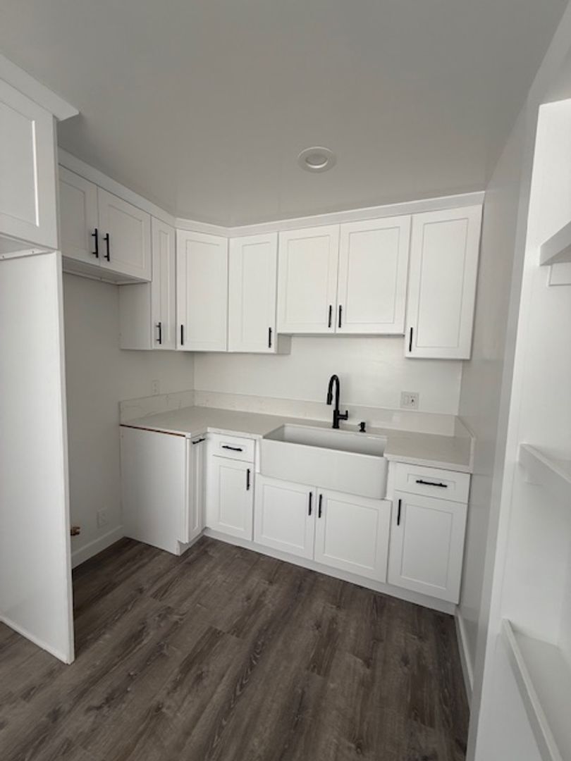 Culver City Apartment: 5504 Inglewood Blvd.