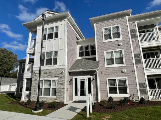 Westledge Apartments 2BD/2BA Ashby w Office, Pet-Friendly, Central AC, WD Included – photo 1