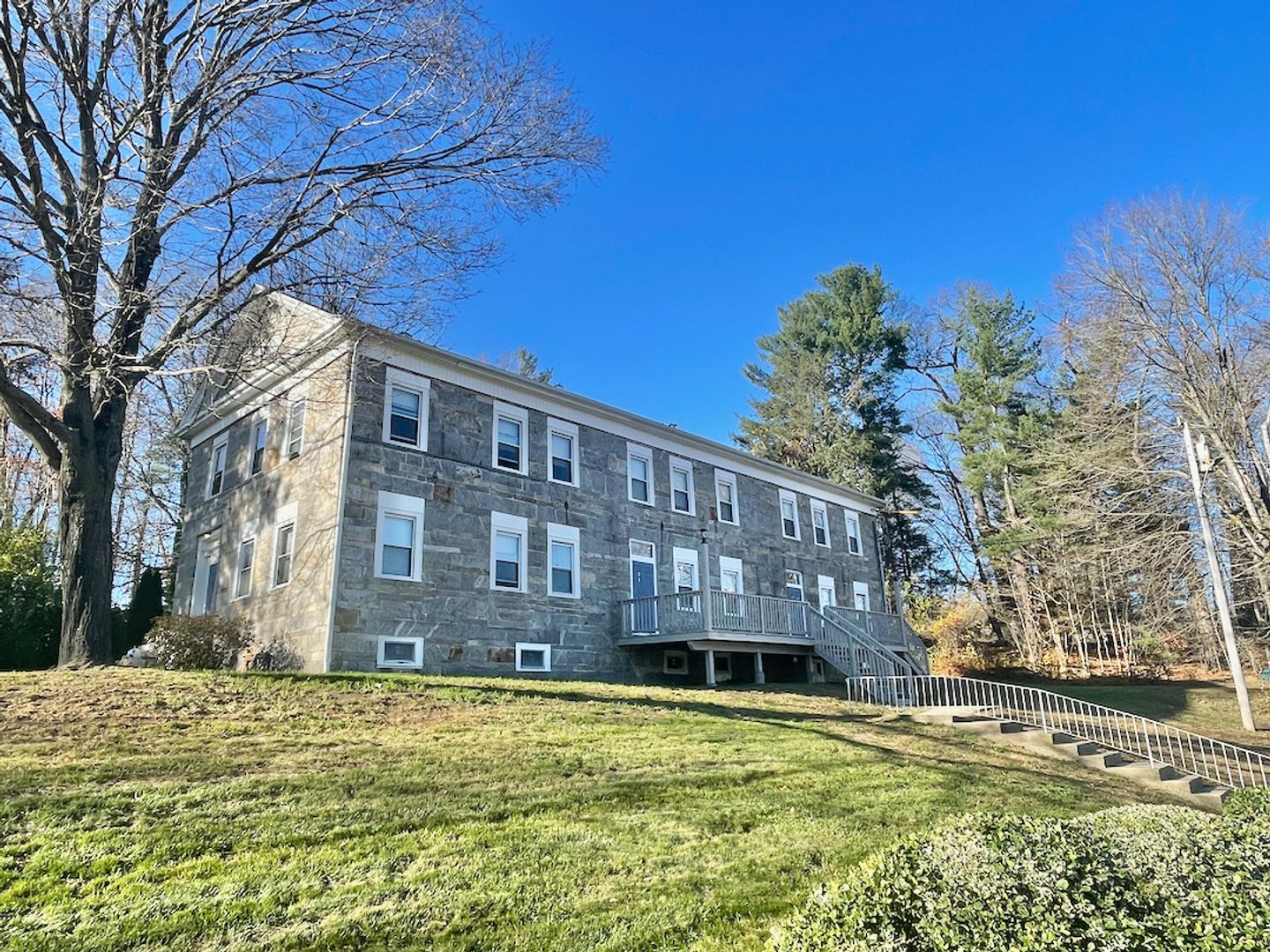 Bozrah Apartment: 2 Stockhouse Rd.