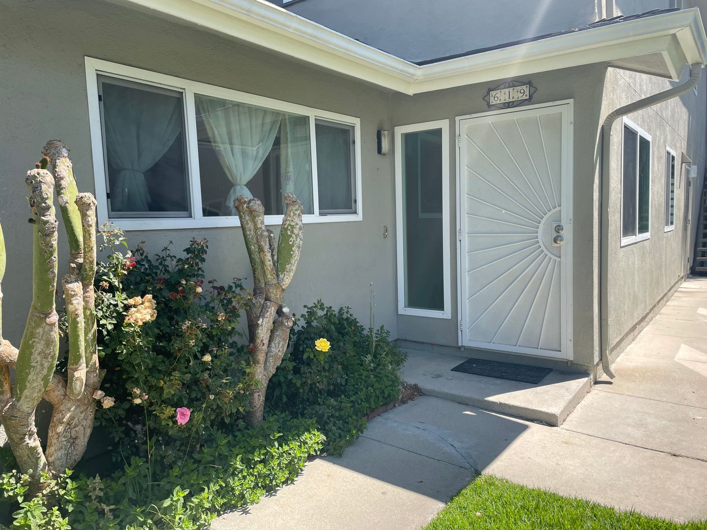 Newbury Park House: 619 Avenida De La Plata