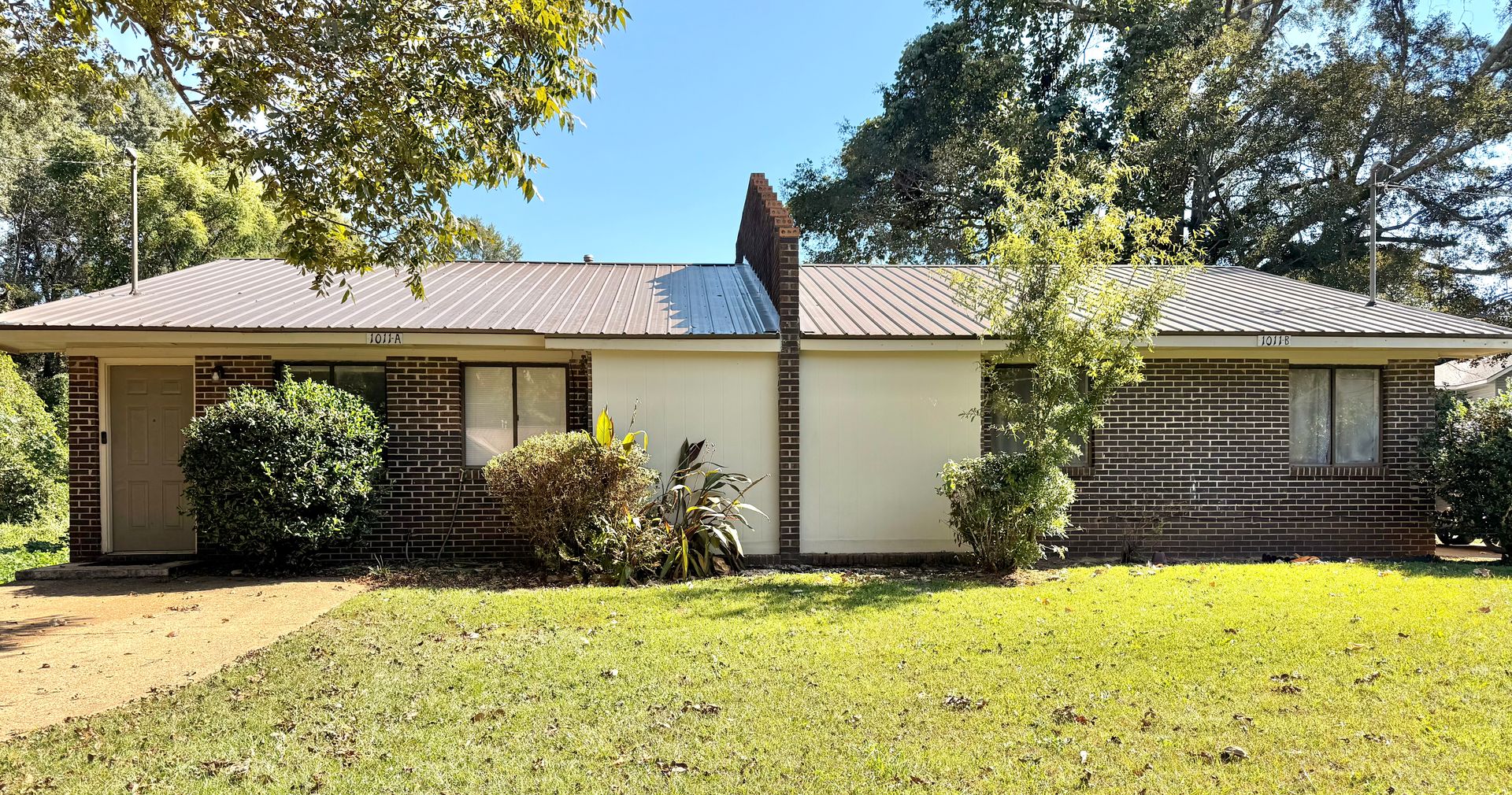 Opelika Apartment: 1011 N 1st St