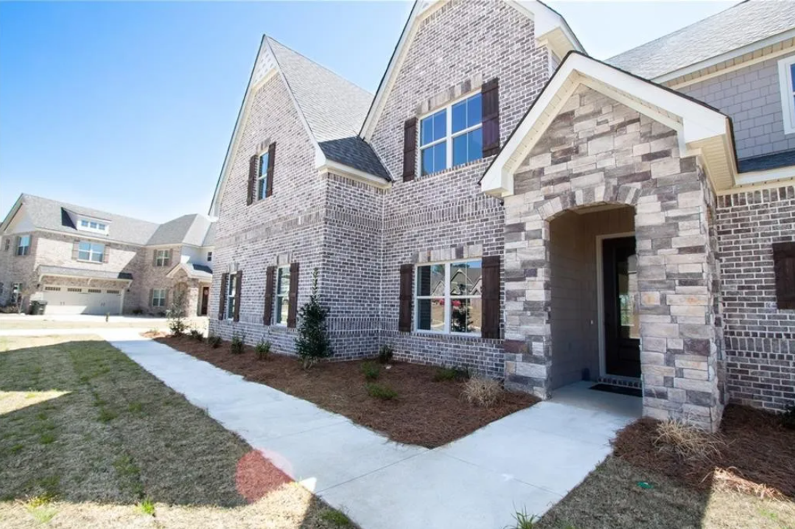 Auburn House: 2193 Watts Way