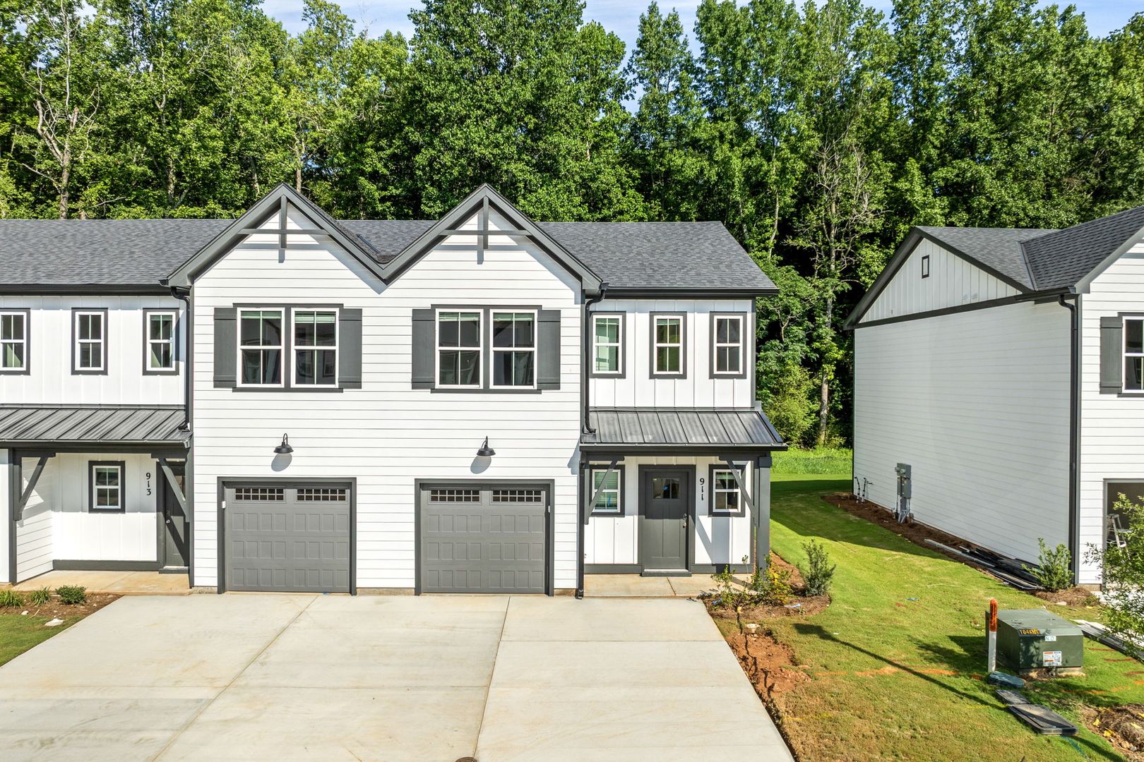 Auburn Townhome: 911 Winslow Ct.