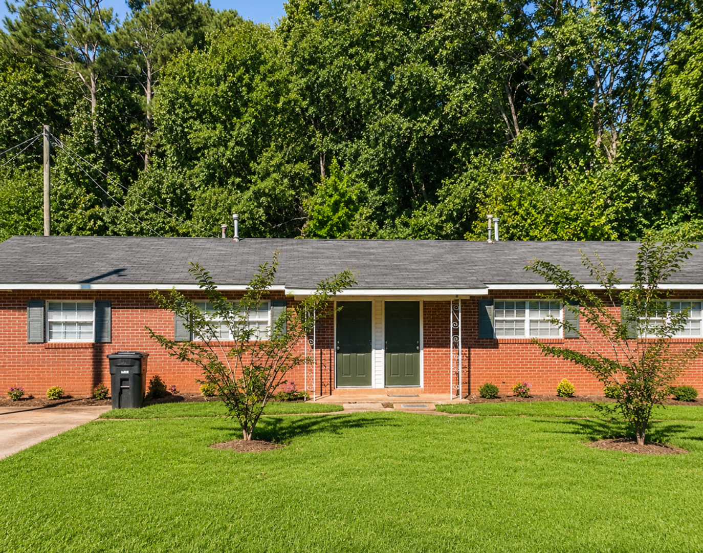 Opelika Apartment: 1102 N 1st St