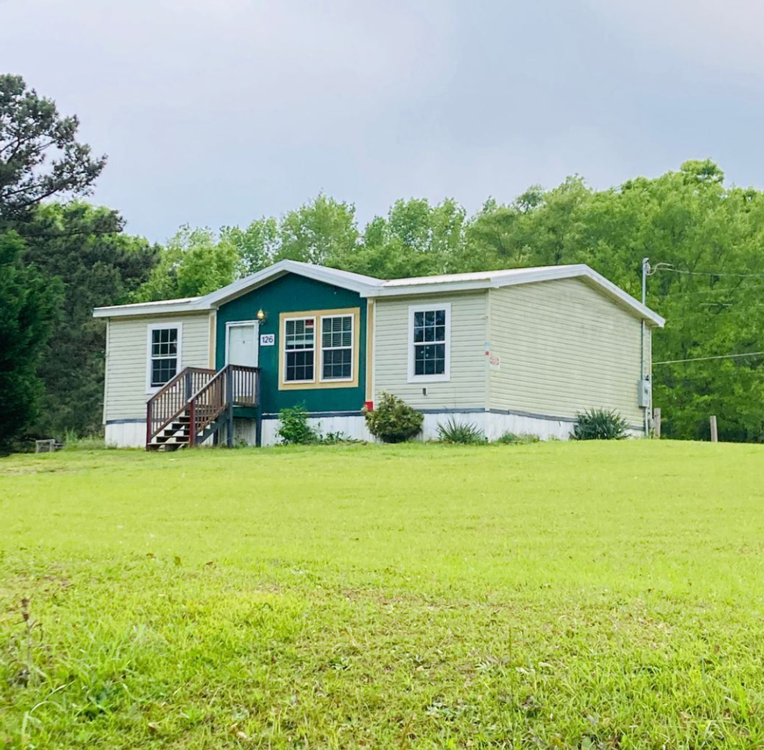 OPELIKA House: 126 Lee Road 706