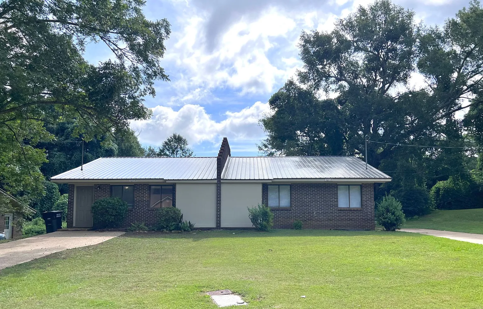 Opelika Apartment: 1011 N 1st St