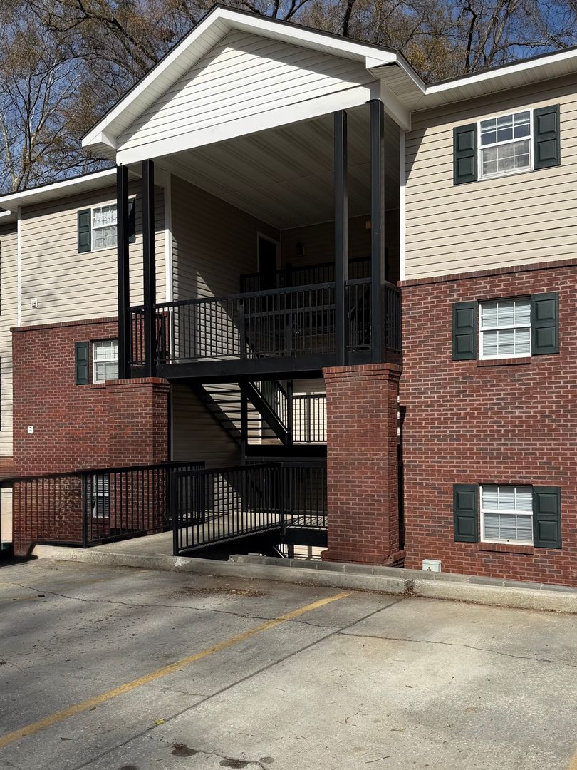 Opelika Apartment: 618 8th Ave