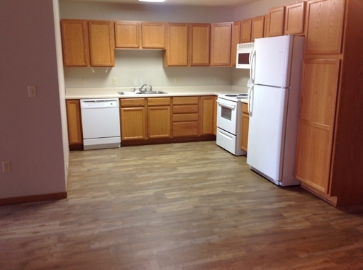 Grand Forks Apartment: 3553 13th Ave N