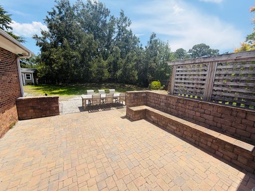 3201 Chalmers Dr, Wilmington, NC 28409
