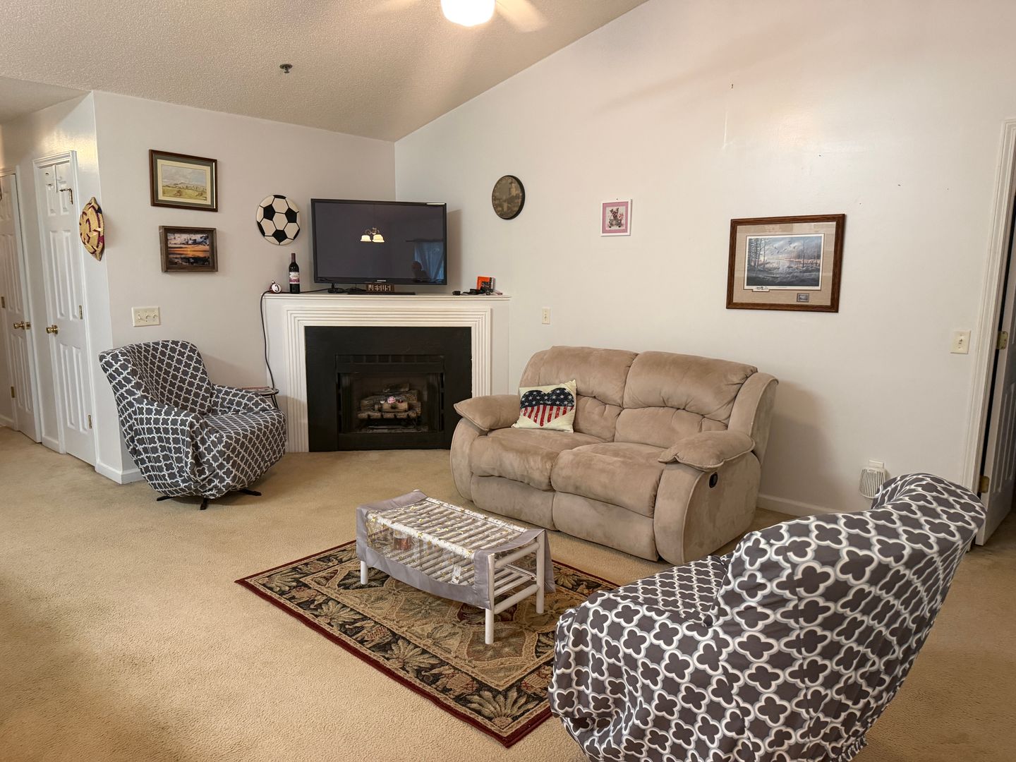 Listing photo