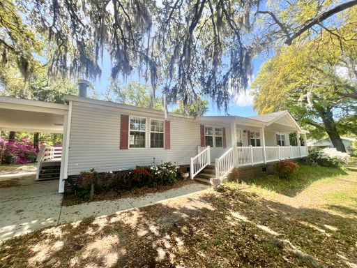 5216 Peden Point Rd, Wilmington, NC 28409