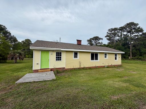 Listing photo thumbnail