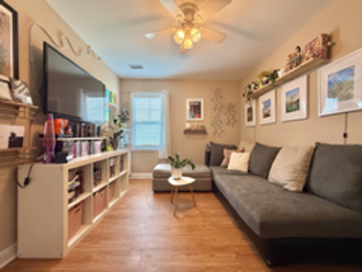 Listing photo thumbnail