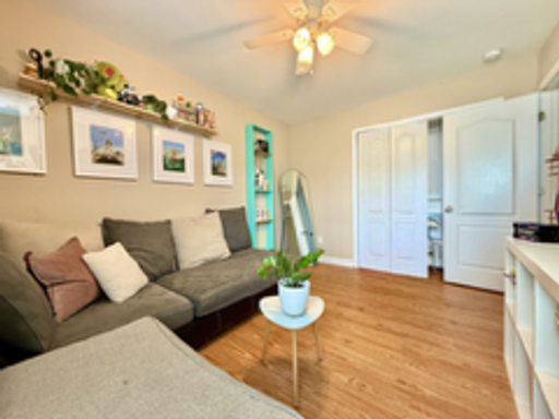 Listing photo thumbnail