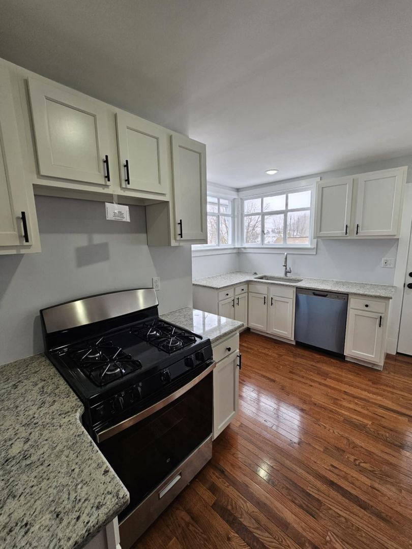 White Oak House: 3115 Quay Street