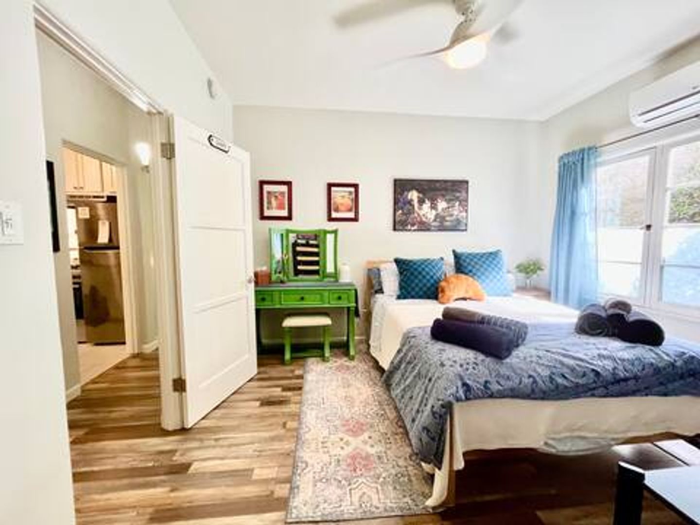 Glendale Apartment: 208 N Louise Street