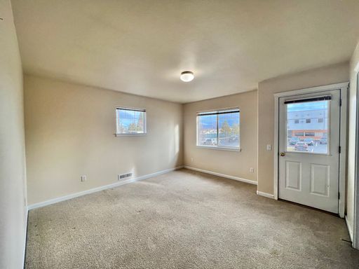 Listing photo thumbnail