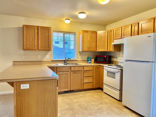 Listing photo thumbnail