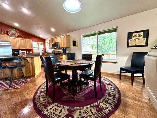 Listing photo thumbnail
