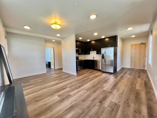 Listing photo thumbnail