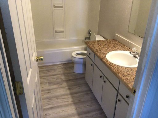 Listing photo thumbnail