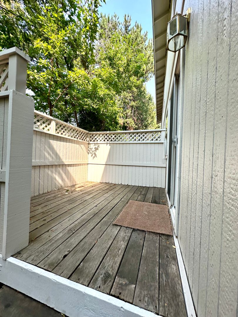 Listing photo