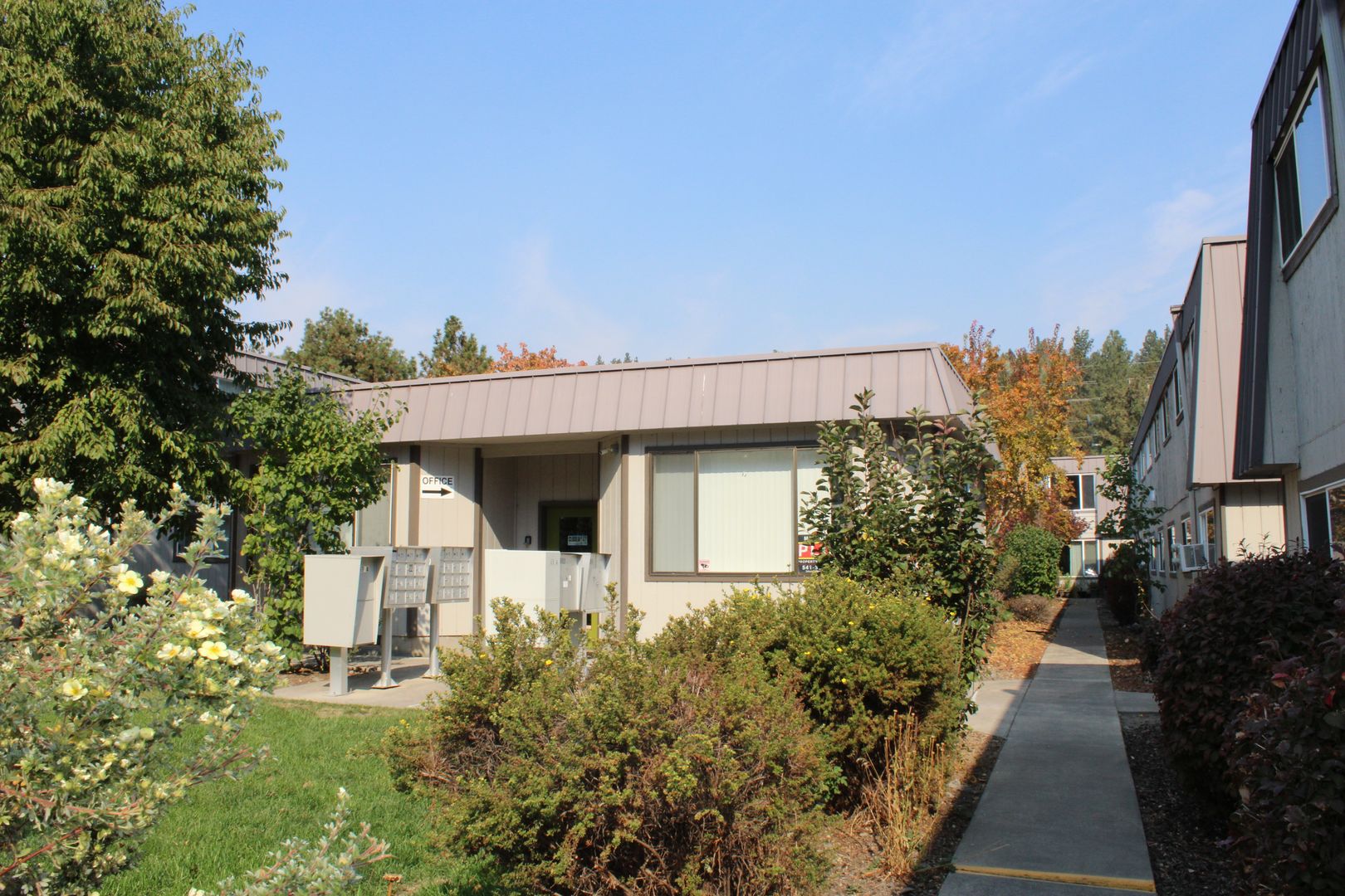 Bend Apartment: 1580 NW Newport