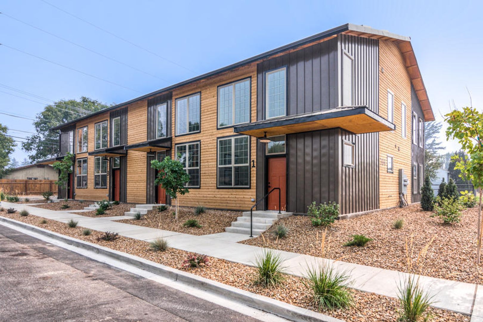 Redmond Apartment: 704 SW 15th St Units 1-4