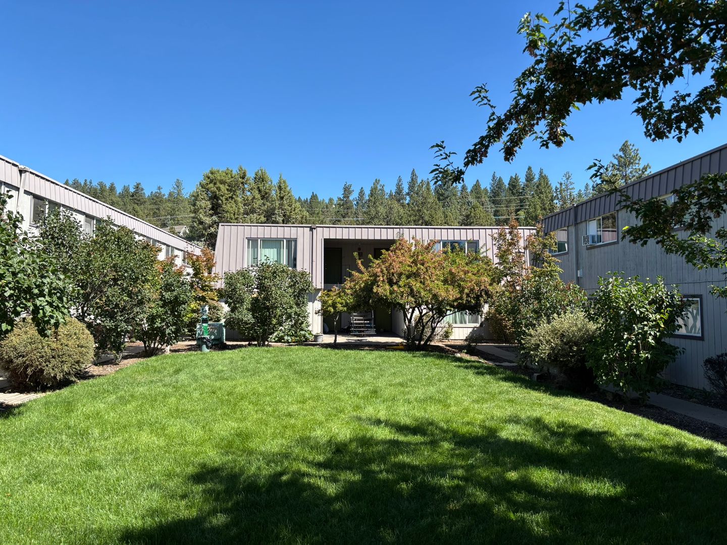 Bend Apartment: 1580 NW Newport