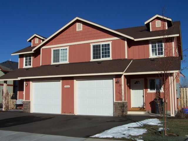 Bend Apartment: 21022 Damascus Lane