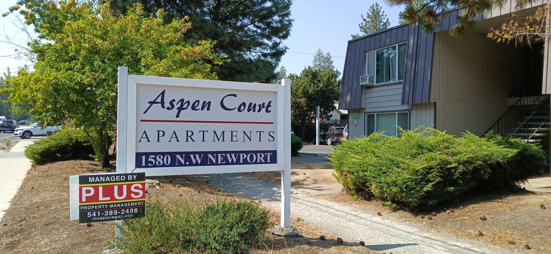 Bend Apartment: 1580 NW Newport