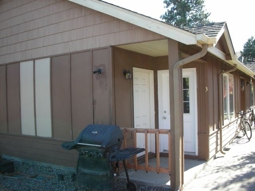 Bend Apartment: 418 NE Quimby