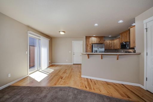 Listing photo thumbnail