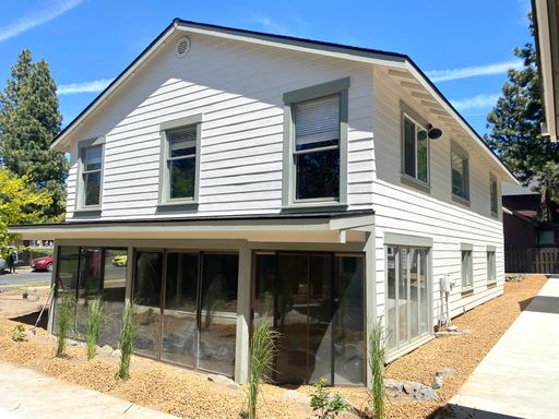 19819 Hollygrape St, Bend, OR 97702