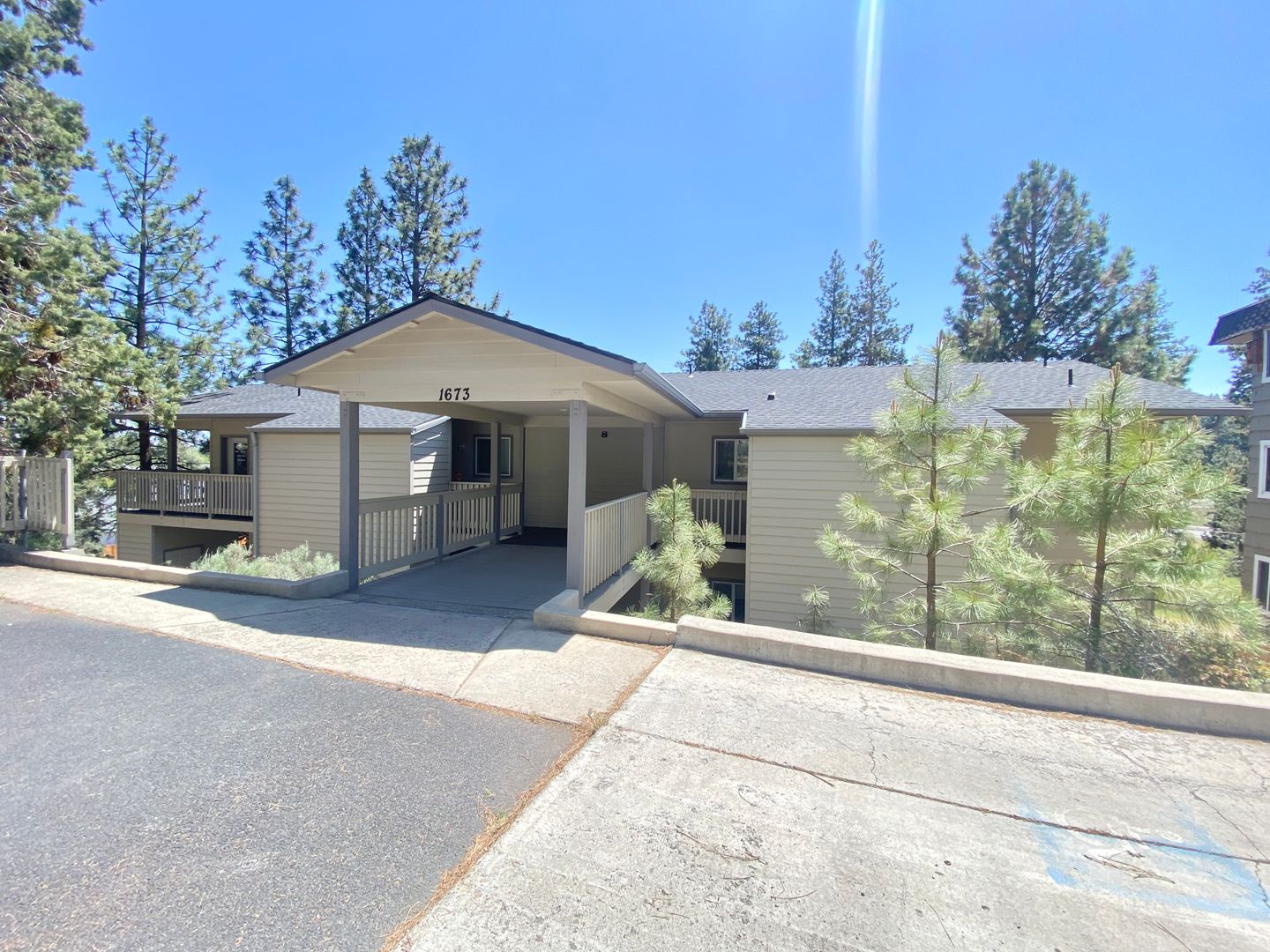 Bend Apartment: 1673 NW Portland