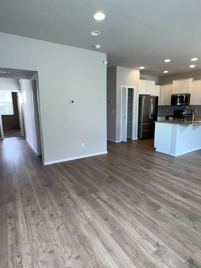 Listing photo thumbnail