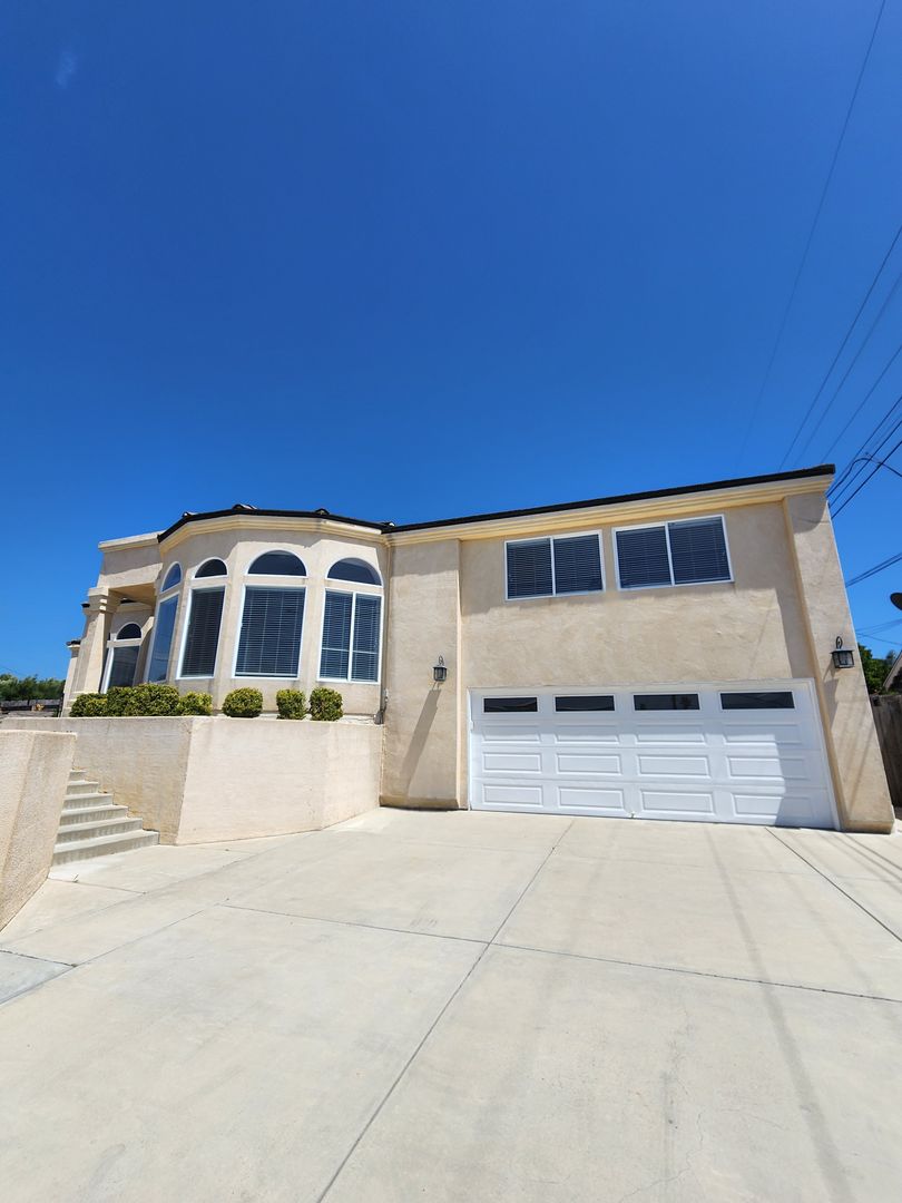 Grover Beach House: 830 North 6th Street