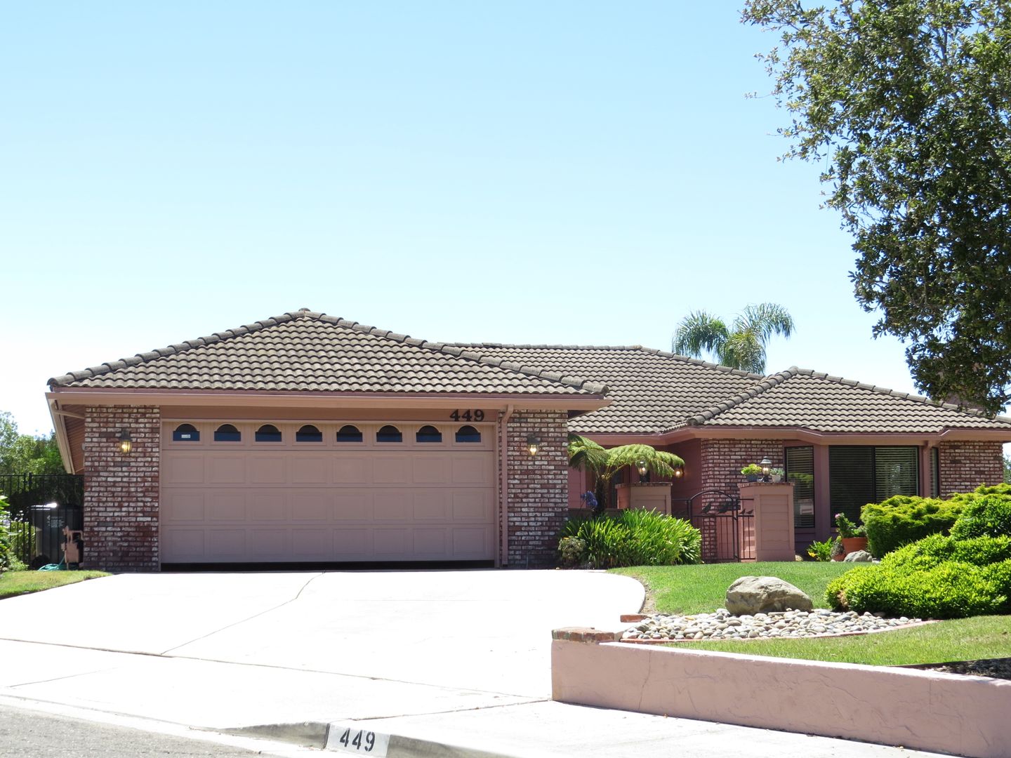 Arroyo Grande House: 449 Mercedes