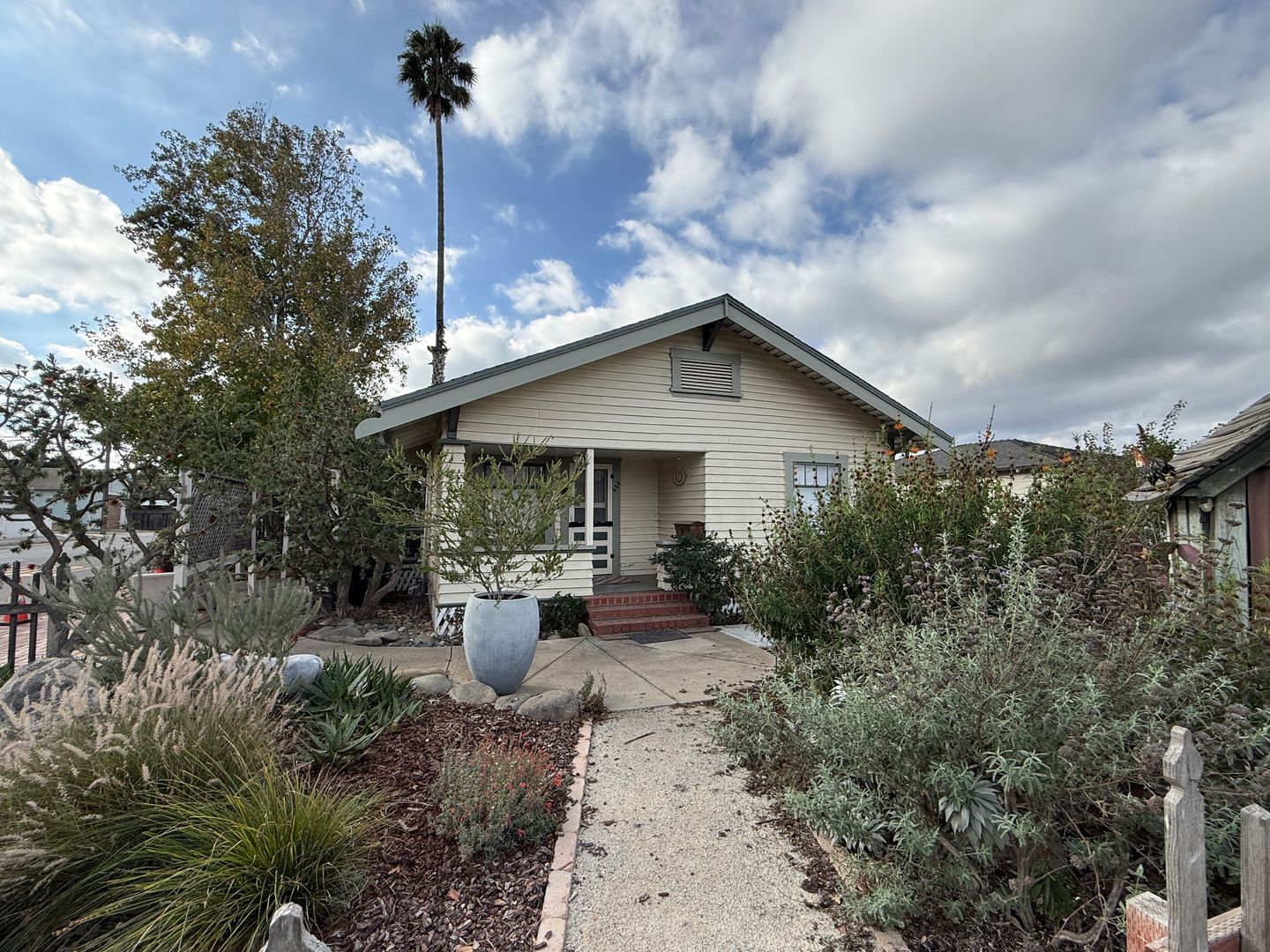 Santa Maria House: 650 Union Avenue